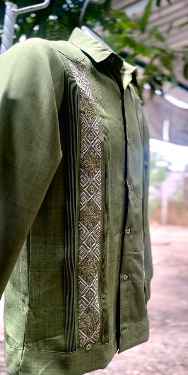 Guayabera Llamativa Verde Cipre